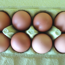 Load image into Gallery viewer, Eggs  Free-Range dozen (mixed size)
